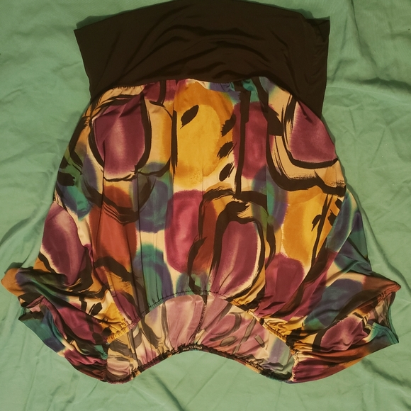 Top - Picture 2 of 2